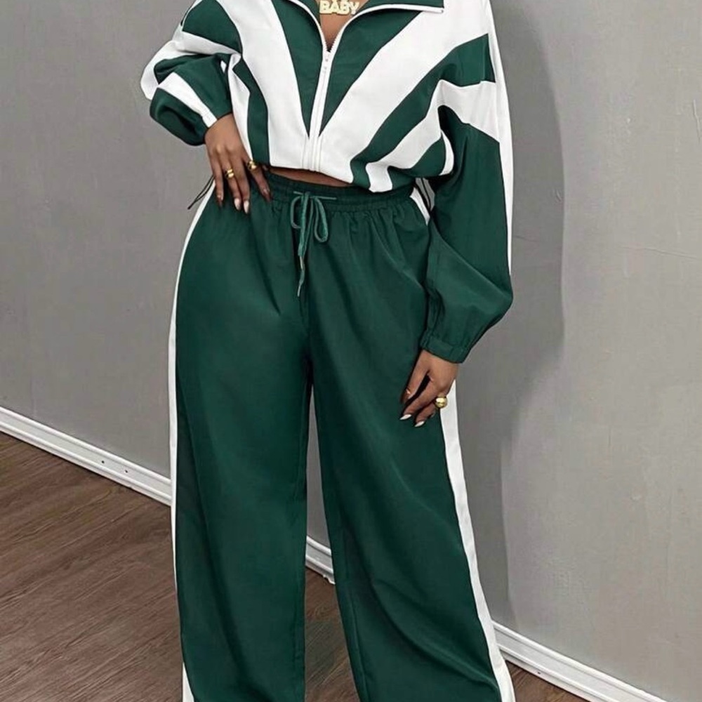 Green and White Women's Tracksuit Set